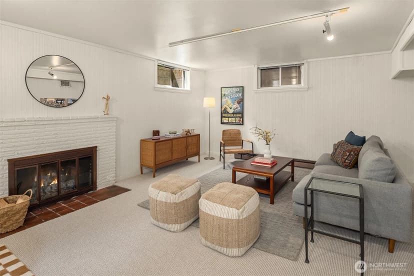 Property photo for 4529 E Laurel Drive Ne, Seattle photo 24