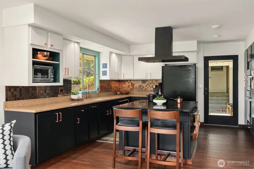 Property photo for 5757 64th Avenue Ne, Seattle photo 16