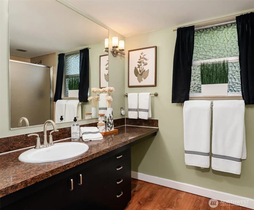 Property photo for 5757 64th Avenue Ne, Seattle photo 31