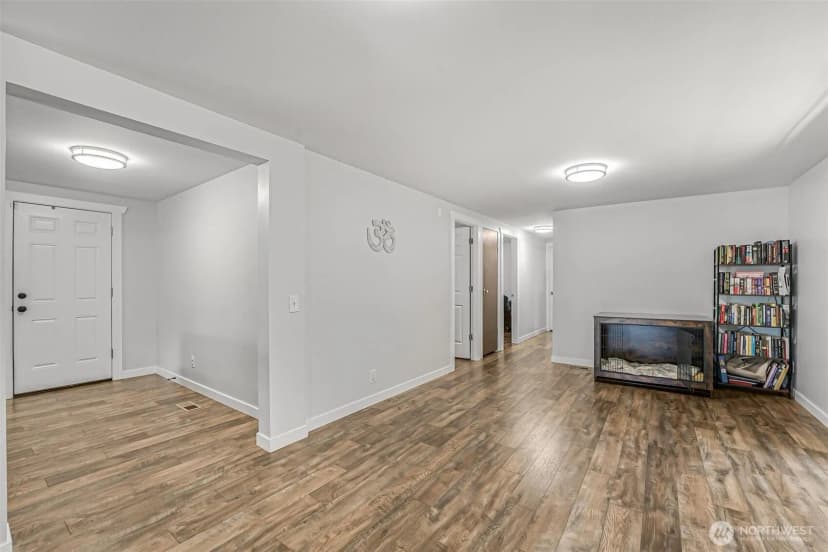 Property photo for 6622 146th Street Sw #10, Lakewood photo 7