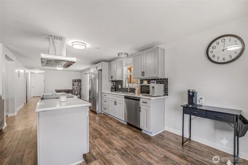 Property photo for 6622 146th Street Sw #10, Lakewood photo 8