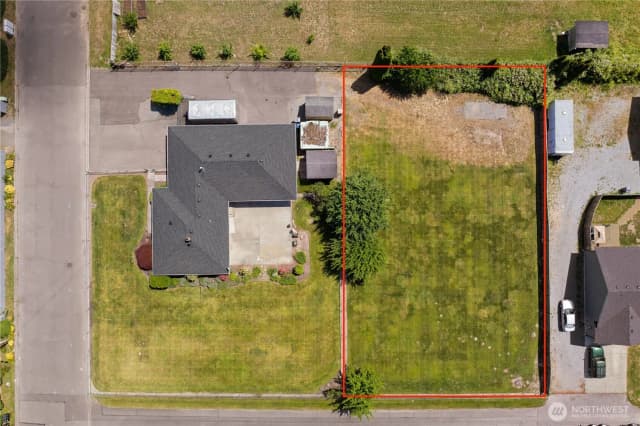 Property photo for 428 4th Avenue Se, Pacific photo 2