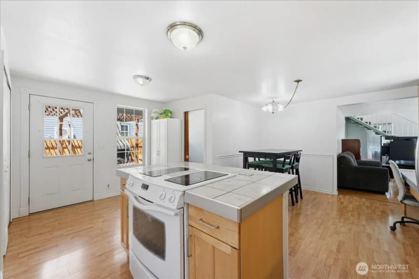 Property photo for 330 W Highland Avenue, Chelan photo 23