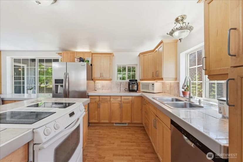 Property photo for 330 W Highland Avenue, Chelan photo 22