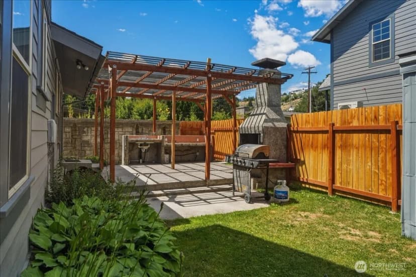 Property photo for 330 W Highland Avenue, Chelan photo 16