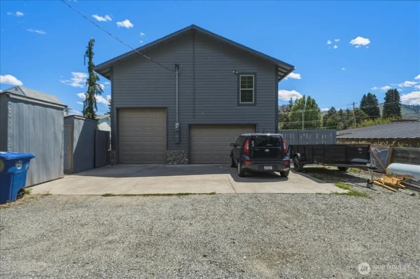 Property photo for 330 W Highland Avenue, Chelan photo 3