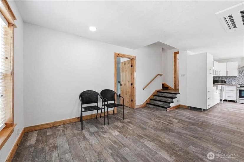 Property photo for 330 W Highland Avenue, Chelan photo 8