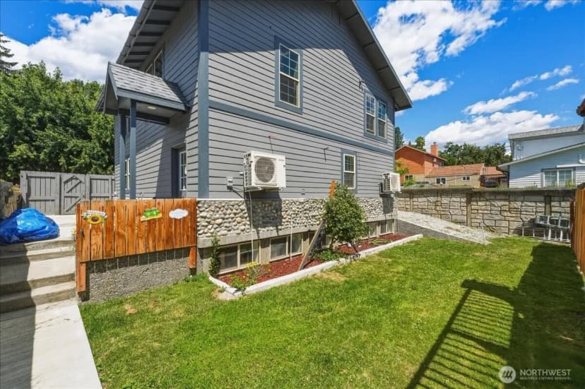 Property photo for 330 W Highland Avenue, Chelan photo 15