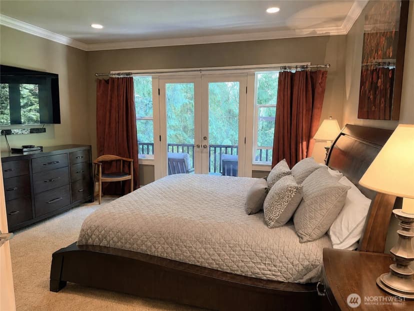 Property photo for 18210 Homeview Drive, Edmonds photo 16