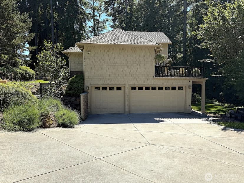 Property photo for 18210 Homeview Drive, Edmonds photo 28