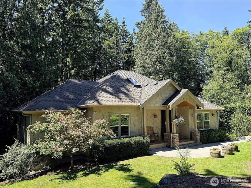 Property photo for 18210 Homeview Drive, Edmonds photo 27