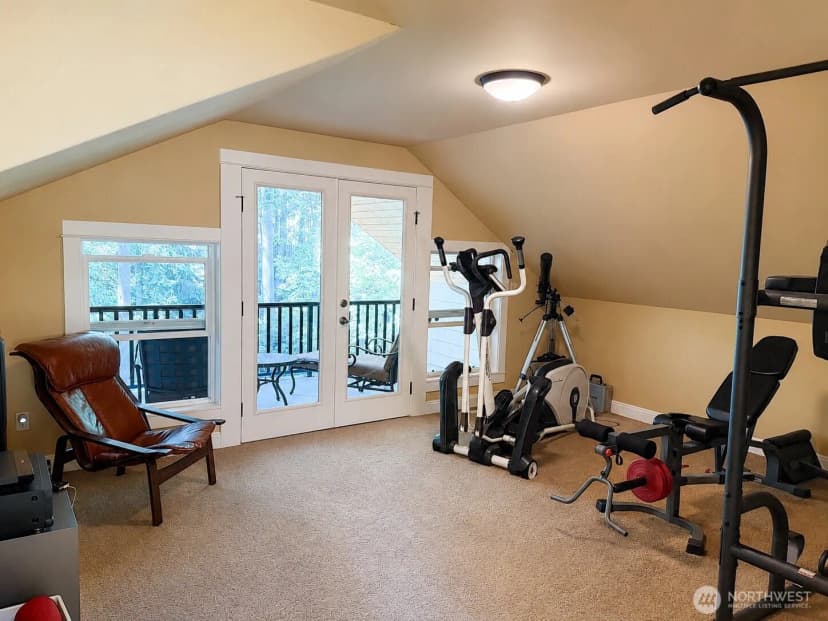 Property photo for 18210 Homeview Drive, Edmonds photo 19