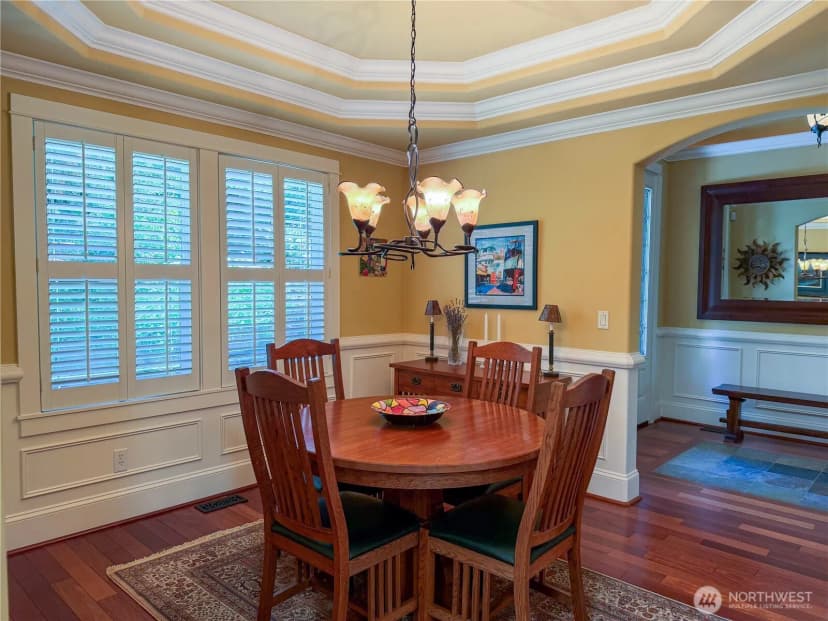 Property photo for 18210 Homeview Drive, Edmonds photo 13