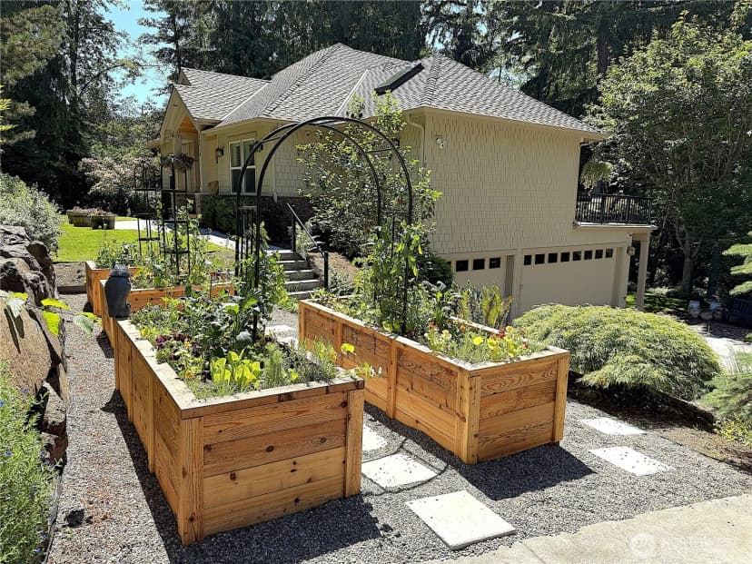Property photo for 18210 Homeview Drive, Edmonds photo 33