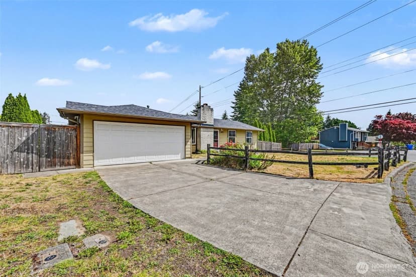 Property photo for 11450 Se 225th Street, Kent