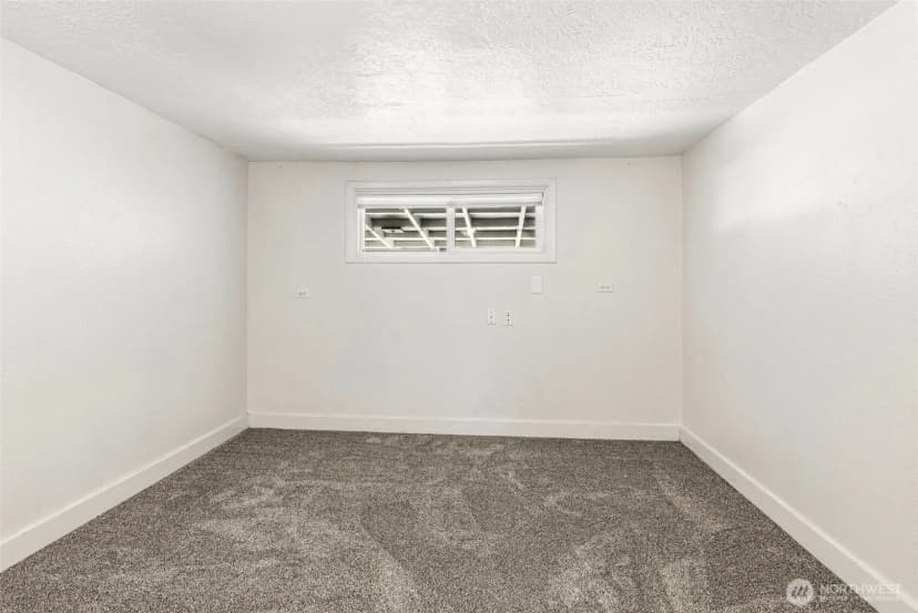 Property photo for 1821 Nichols Boulevard, Longview photo 10