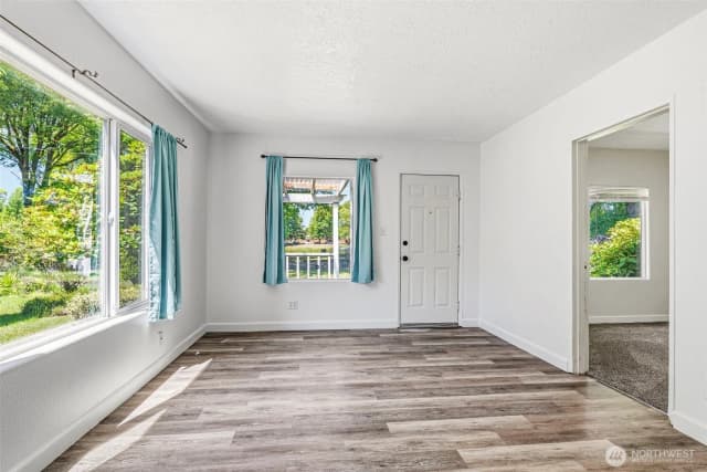 Property photo for 1821 Nichols Boulevard, Longview photo 3
