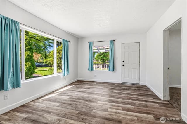 Property photo for 1821 Nichols Boulevard, Longview photo 2
