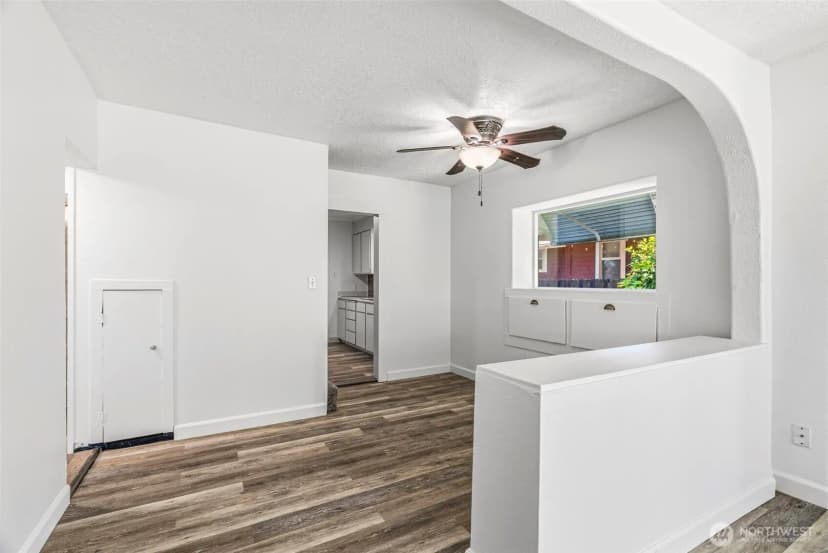 Property photo for 1821 Nichols Boulevard, Longview photo 6