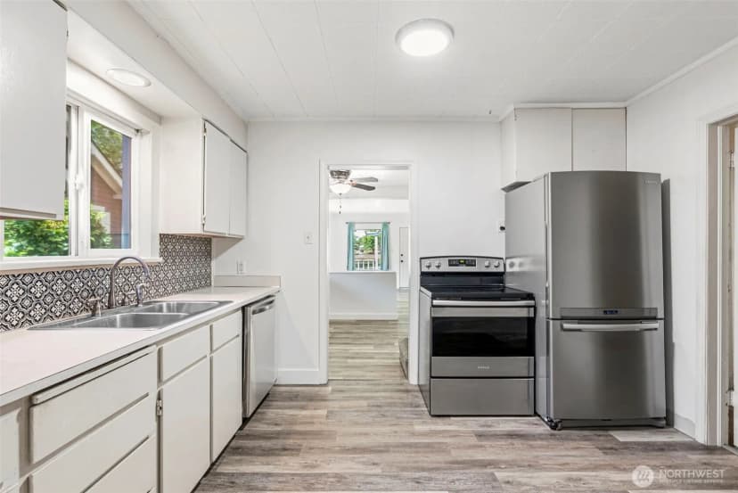 Property photo for 1821 Nichols Boulevard, Longview photo 13