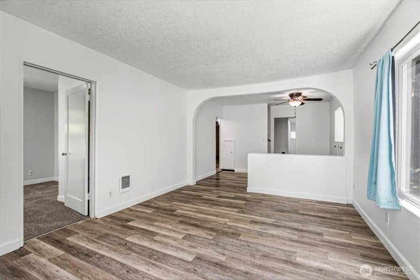 Property photo for 1821 Nichols Boulevard, Longview photo 4