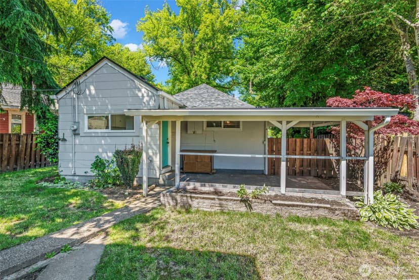 Property photo for 1821 Nichols Boulevard, Longview photo 28