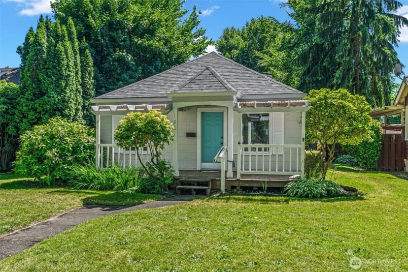 Property photo for 1821 Nichols Boulevard, Longview photo 21