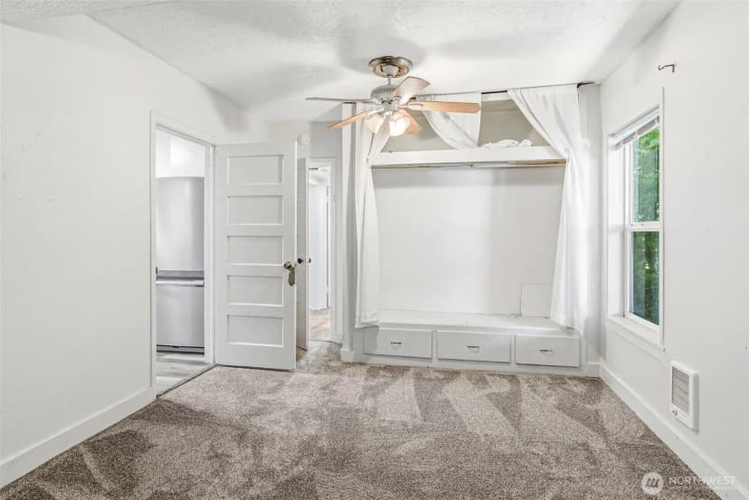 Property photo for 1821 Nichols Boulevard, Longview photo 11