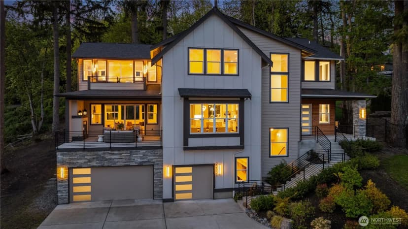 Property photo for 22536 Se 52nd Street, Issaquah photo 2