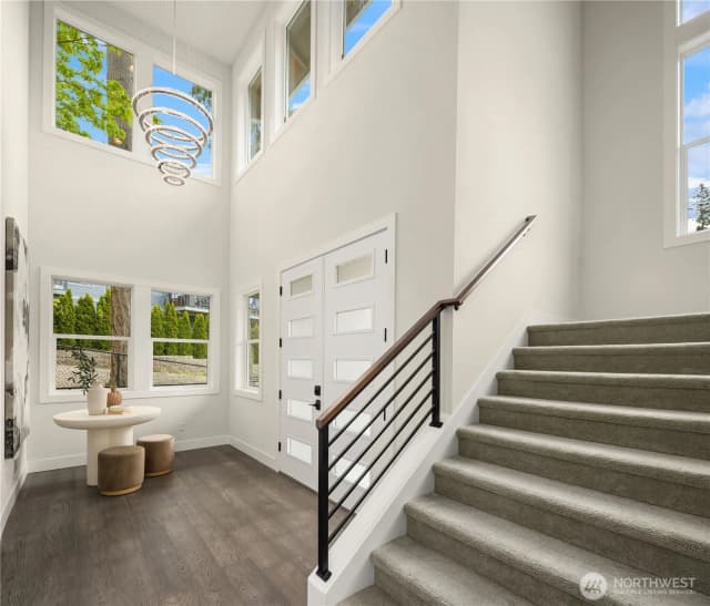 Property photo for 22536 Se 52nd Street, Issaquah photo 3
