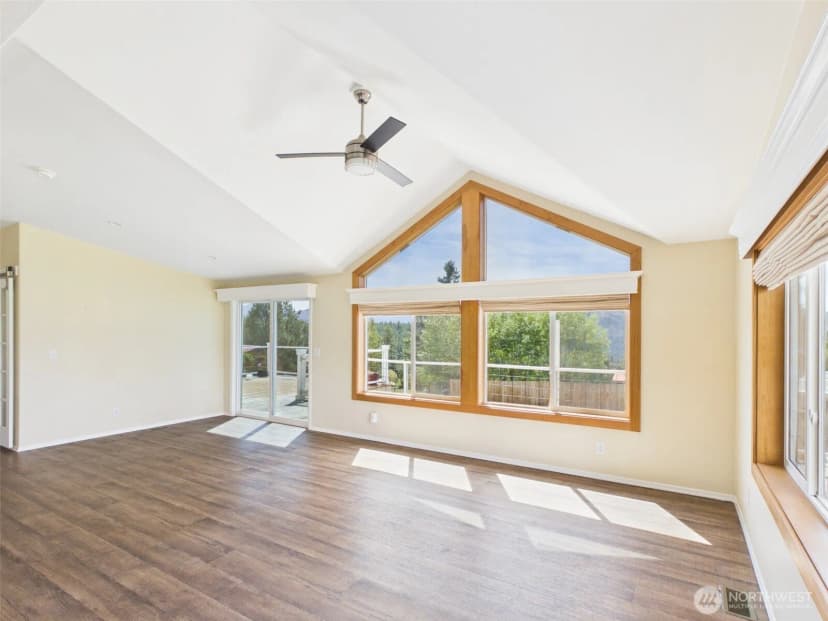 Property photo for 220 Center Road, Republic photo 2