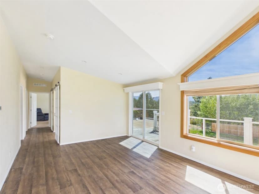 Property photo for 220 Center Road, Republic photo 3