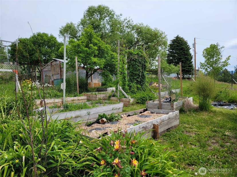 Property photo for 220 Center Road, Republic photo 26