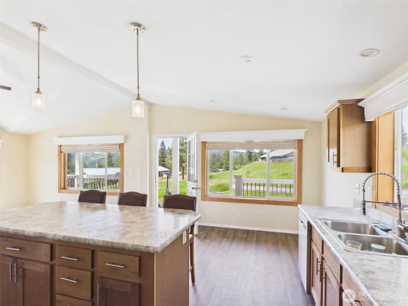 Property photo for 220 Center Road, Republic photo 11