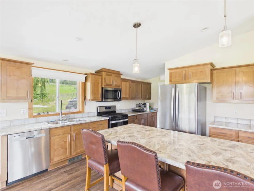 Property photo for 220 Center Road, Republic photo 9