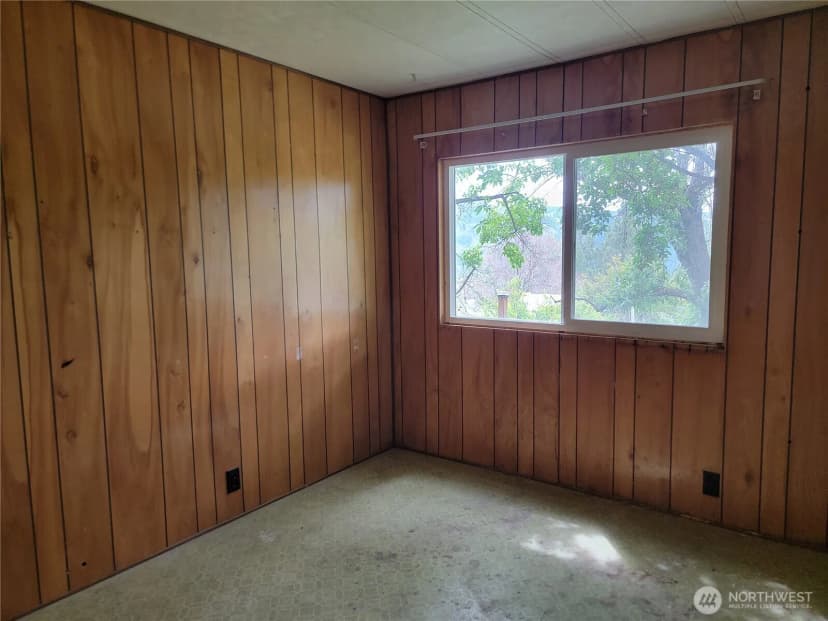 Property photo for 220 Center Road, Republic photo 33