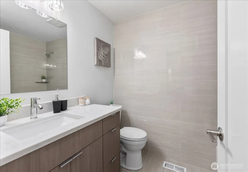 Property photo for 10646 Se 236th Street, Kent photo 16