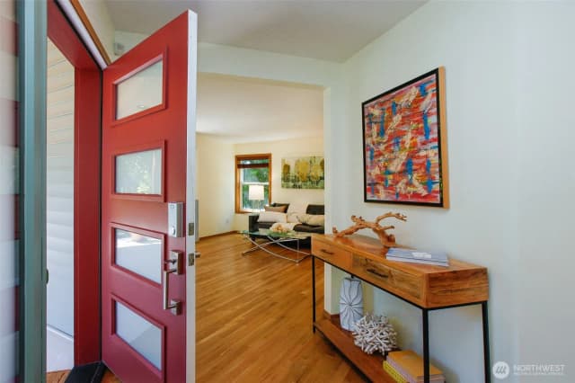 Property photo for 5614 S Hazel Street, Seattle photo 4