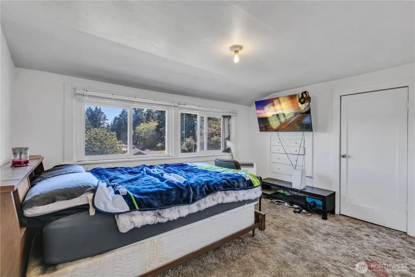 Property photo for 13025 Ambaum Boulevard Sw #a & B, Burien photo 17