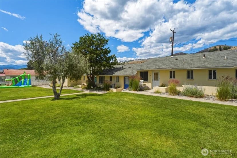 Property photo for 315 W Gibson Avenue, Chelan photo 12