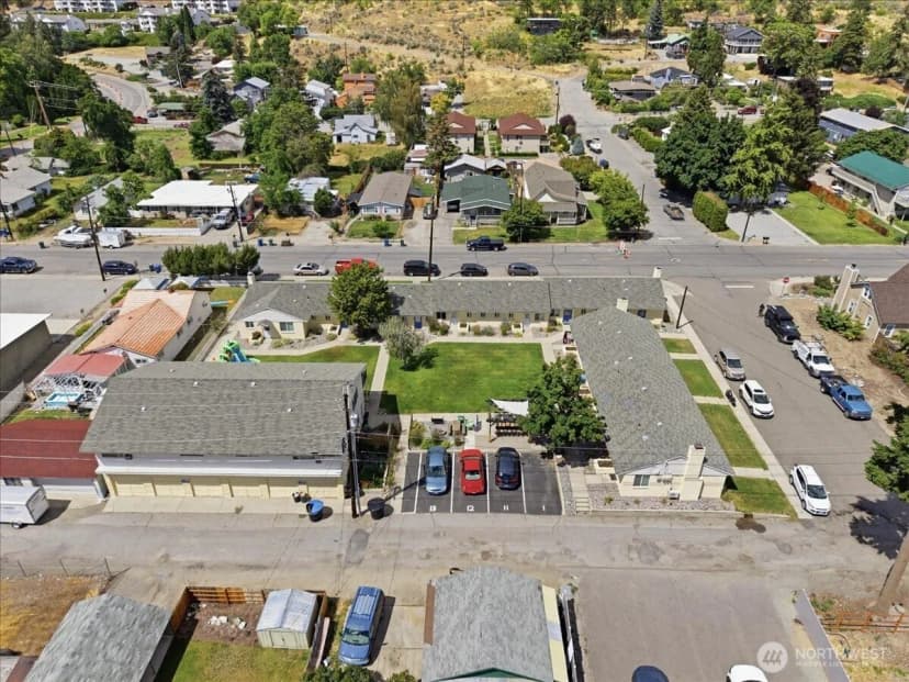 Property photo for 315 W Gibson Avenue, Chelan photo 5