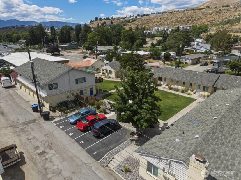 Property photo for 315 W Gibson Avenue, Chelan photo 17