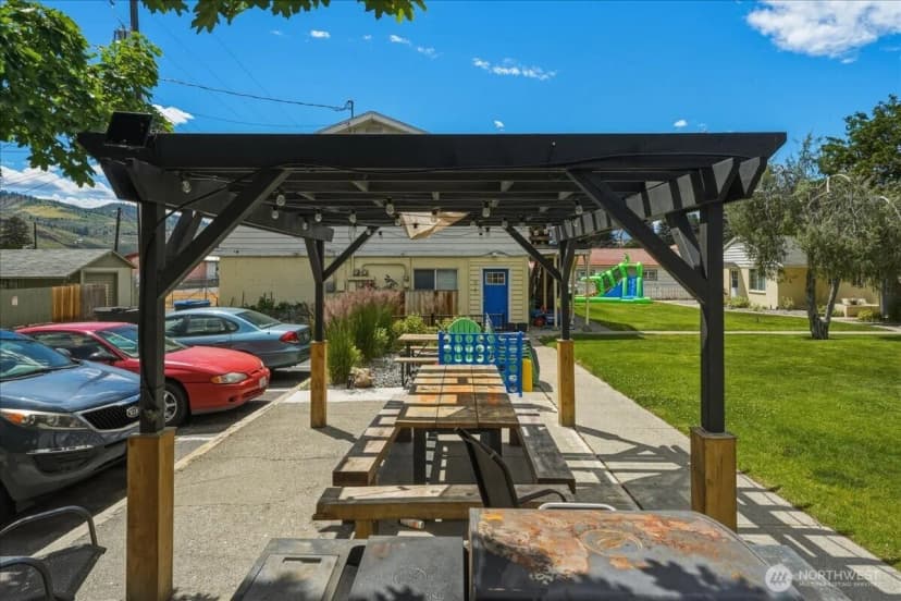 Property photo for 315 W Gibson Avenue, Chelan photo 10