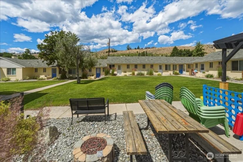 Property photo for 315 W Gibson Avenue, Chelan photo 9