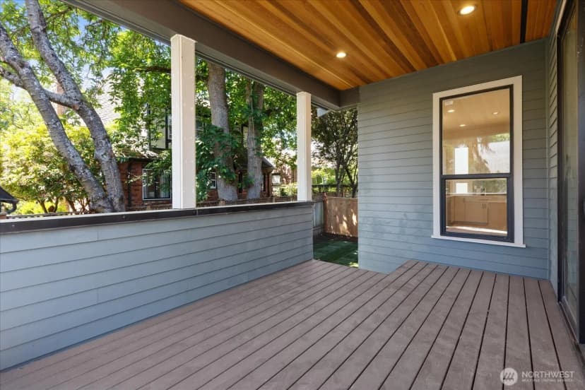 Property photo for 5739 25th Avenue Ne, Seattle photo 8