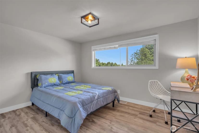 Property photo for 19156 66th Place Ne, Kenmore photo 17