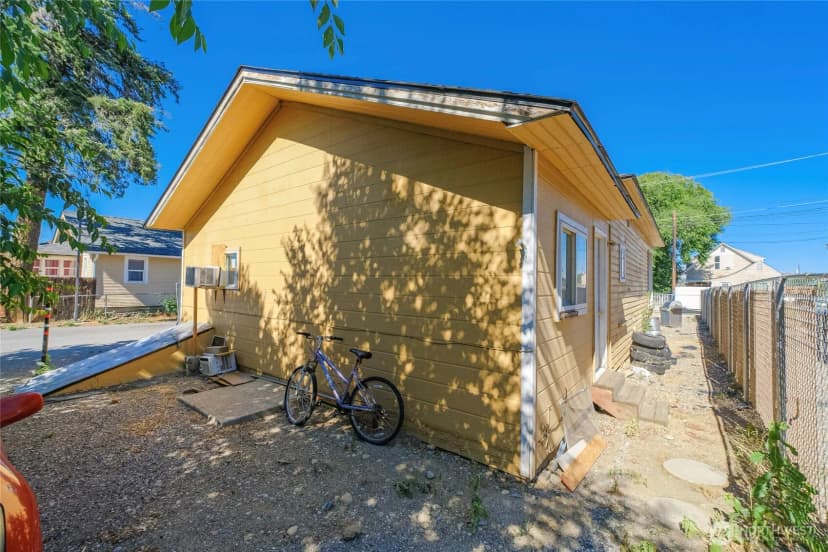 Property photo for 814 816 Cascade Street, Wenatchee photo 6