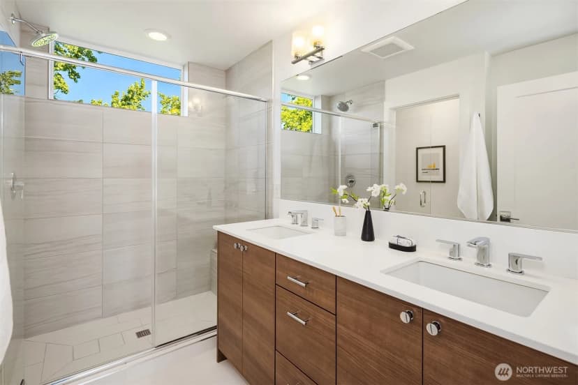 Property photo for 1809 13th Avenue, Seattle photo 25