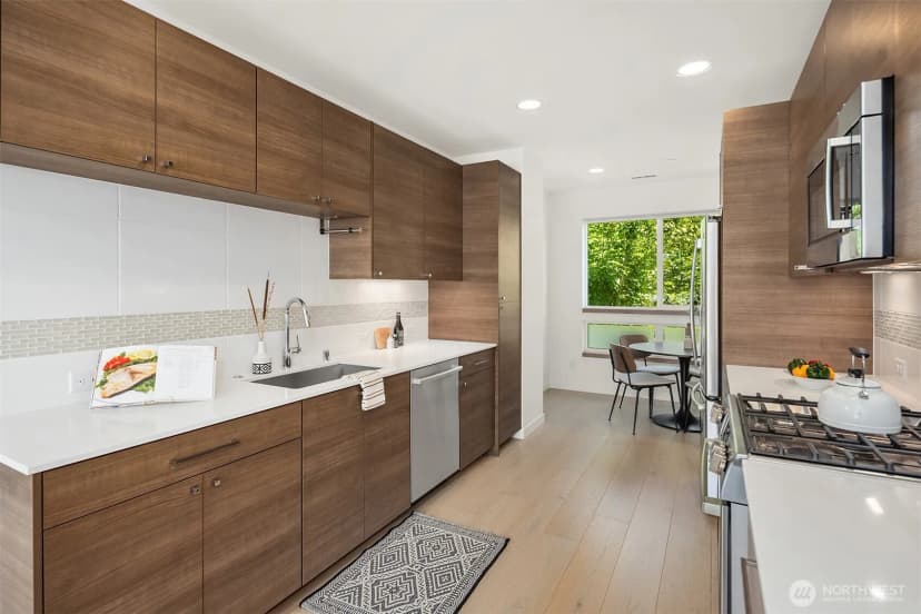 Property photo for 1809 13th Avenue, Seattle photo 18