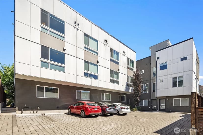 Property photo for 1809 13th Avenue, Seattle photo 28